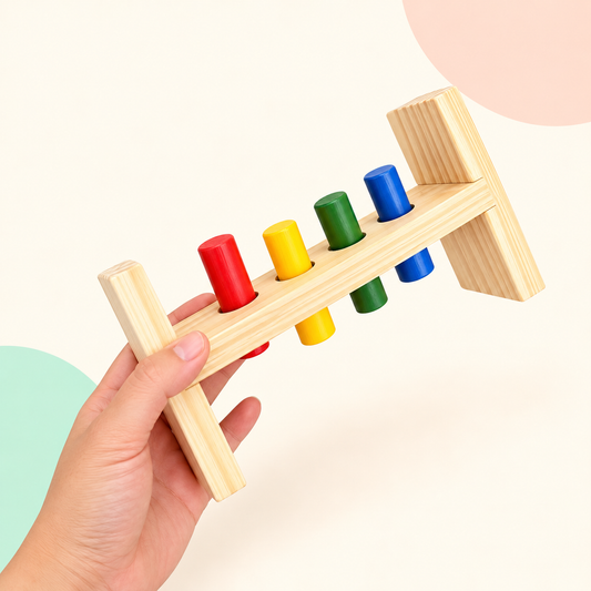 Bate-Pinos com Martelo e 4 Pinos Coloridos