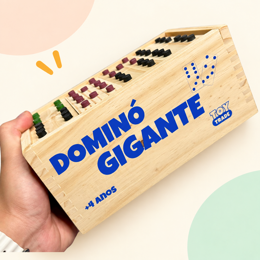Dominó Gigante do Kit Brincar em Família Titolin